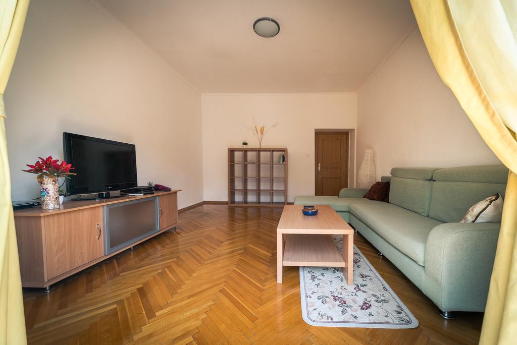 Apartment Kruna Center Подгорица Экстерьер фото